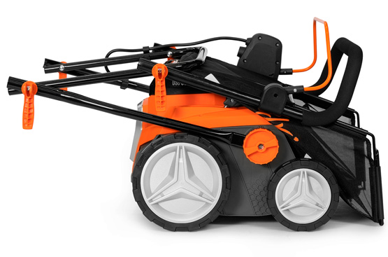 Складные рукоятки с бесключевыми держателями обеспечивают удобную транспортировку и компактное хранение скарификатора. Отсутствие ключей ускоряет процесс сборки-разборки, минимизируя временные затраты перед началом работы.